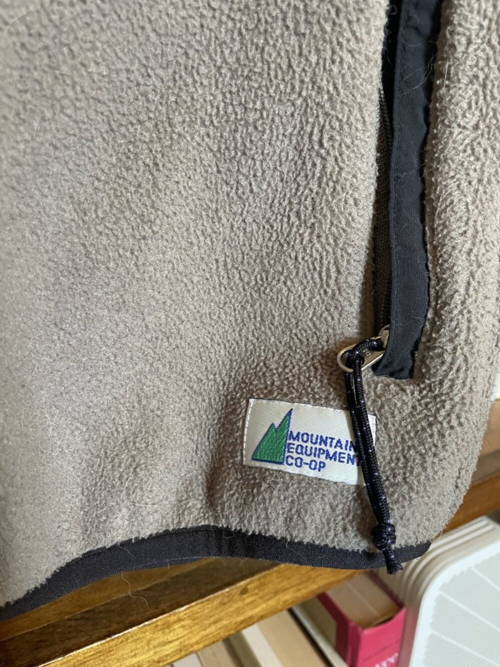 MEC Grey Fleece Vest Size Small - Picture 2 of 6